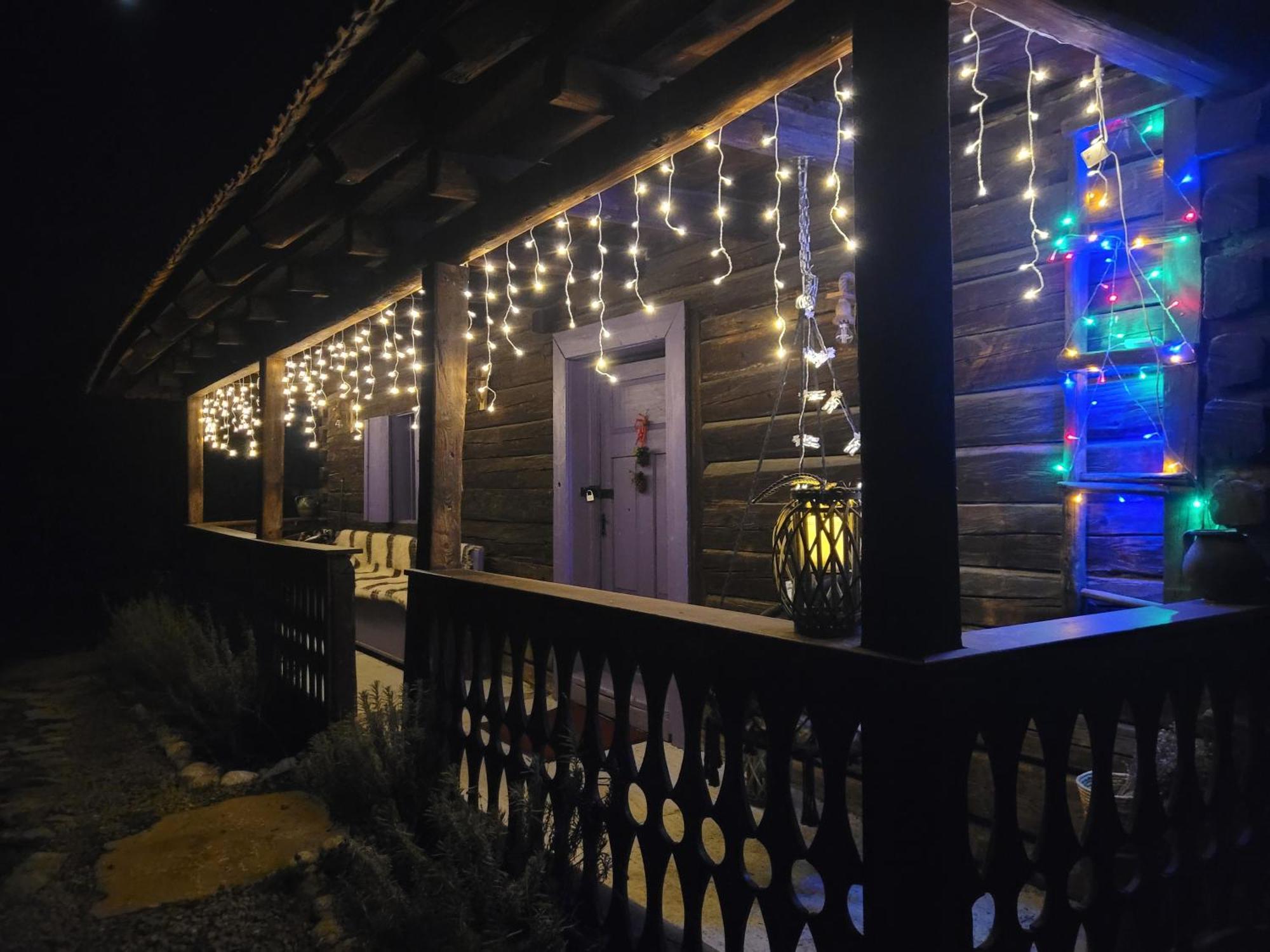 Casa Cu Lavanda เปโตรชานิ ภายนอก รูปภาพ